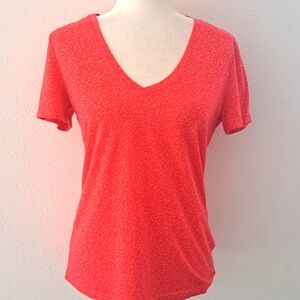 Adidas Women’s M Yola Leopard Print Bright Coral V-Neck T-Shirt size Sma…